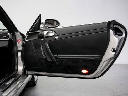 Used 2005 Porsche 911 Carrera S RWD image 25