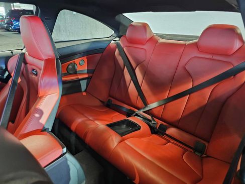 Used 2018 BMW M4 Coupe RWD image 31