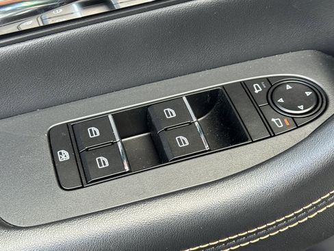 New 2025 MAZDA CX-70 Plug-In Hybrid w/ Premium Pkg image 12