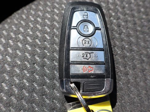 Used 2024 Ford Escape ST-Line w/ Tech Pack #1 AWD/4WD image 28