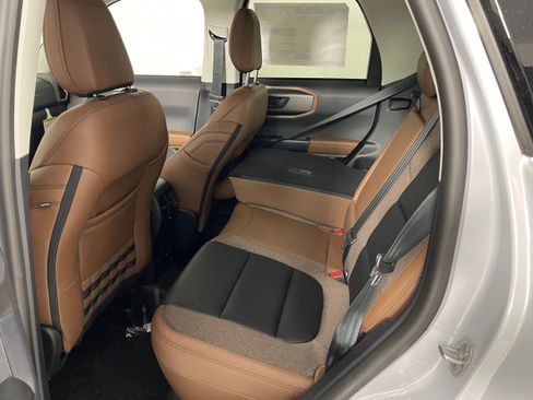 New 2026 Ford Bronco Sport Outer Banks w/ Sasquatch Outer Banks Package AWD/4WD image 6