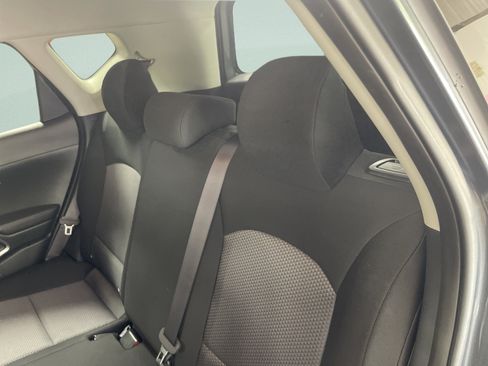 Used 2025 Kia Soul LX w/ LX Technology Package FWD image 10