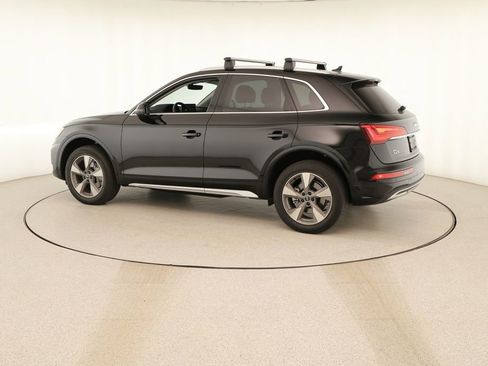 Certified 2023 Audi Q5 2.0T Premium w/ Convenience Package AWD/4WD image 3