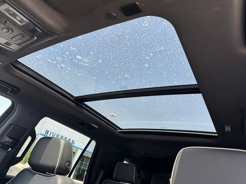 Certified 2023 Chevrolet Tahoe Premier AWD/4WD image 28