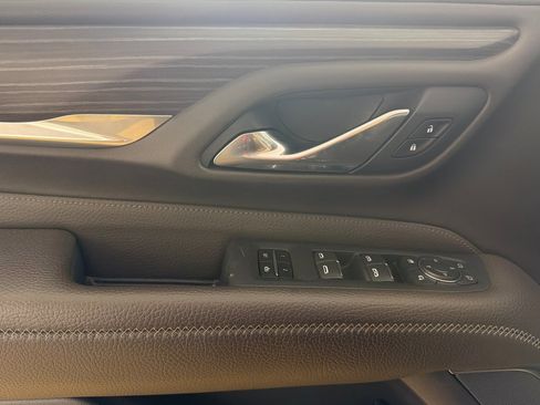 Used 2023 GMC Yukon Denali RWD image 10