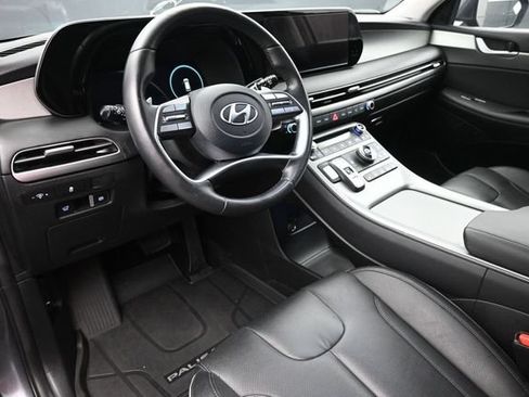 Used 2025 Hyundai Palisade SEL FWD image 5