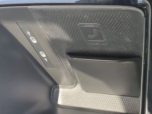 Certified 2023 Volkswagen ID.4 Pro RWD image 23