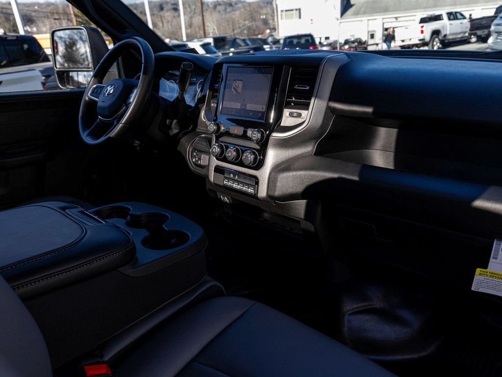 New 2026 RAM 3500 Tradesman AWD/4WD image 22