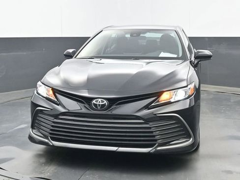 Used 2023 Toyota Camry LE image 21