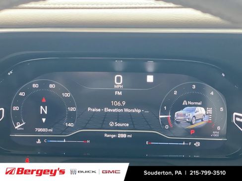 Certified 2022 GMC Yukon XL Denali w/ Denali Premium Package AWD/4WD image 15
