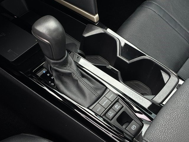 Used 2025 Toyota Camry XSE FWD image 20