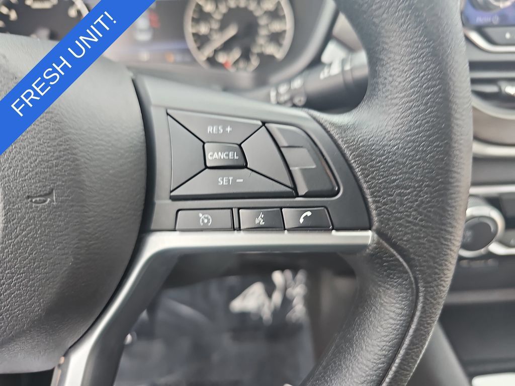 Used 2024 Nissan Altima 2.5 SV FWD image 17