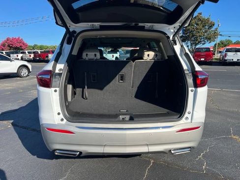 Used 2021 Buick Enclave Essence w/ Sound and Sites Package FWD image 36