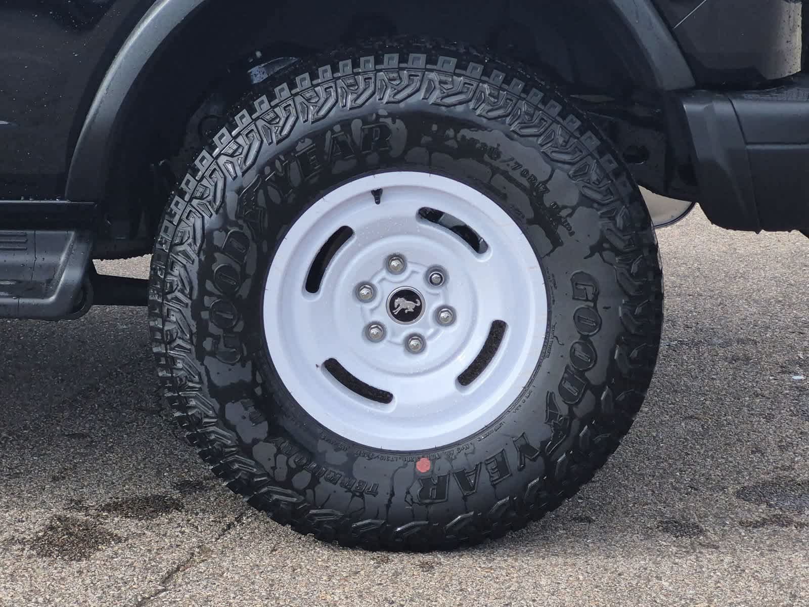 New 2026 Ford Bronco Heritage Edition AWD/4WD image 14
