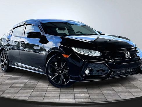 Used 2019 Honda Civic Sport Touring image 3