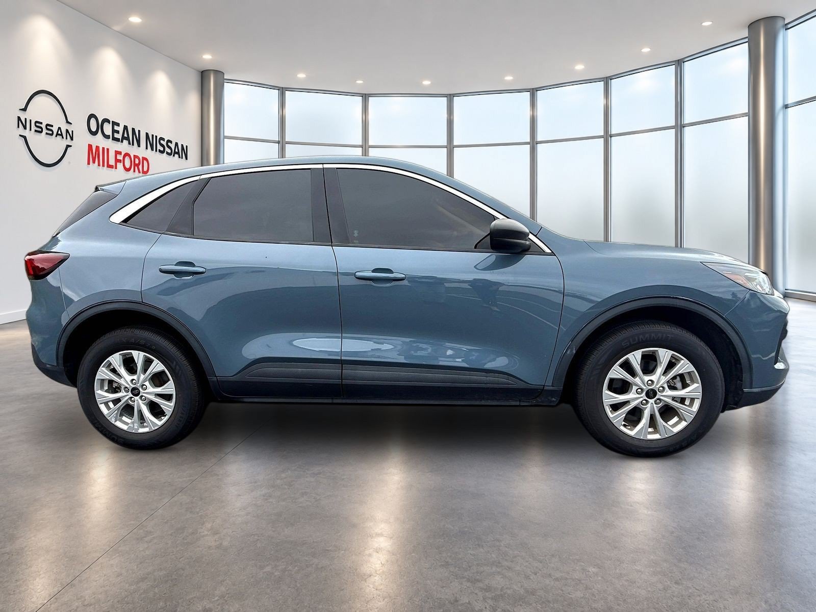Used 2023 Ford Escape Active AWD/4WD image 4