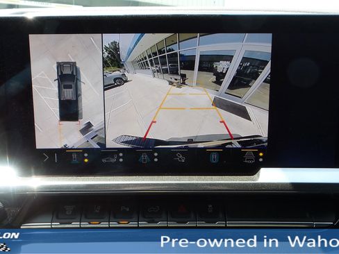 Used 2024 Chevrolet Silverado 2500 High Country image 17