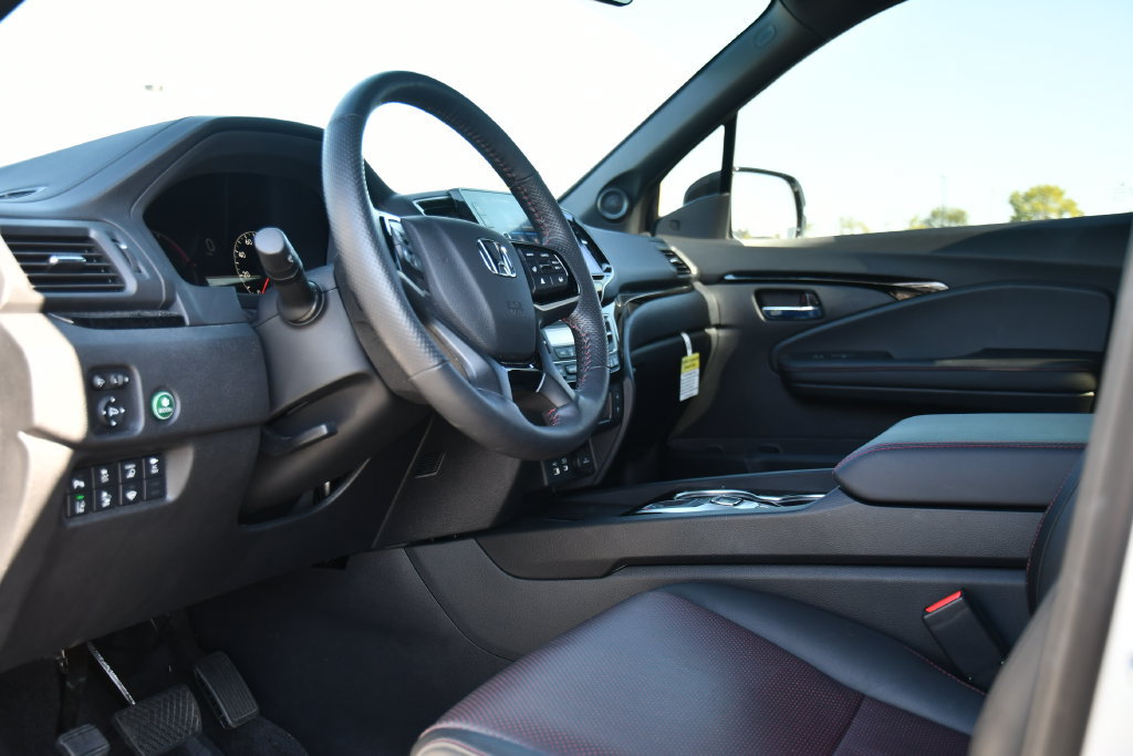 Used 2026 Honda Ridgeline Black Edition image 16