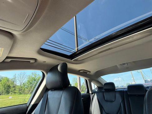 Used 2017 Ford Fusion Titanium FWD image 24