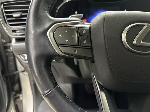 Used 2022 Lexus NX 350h AWD image 19