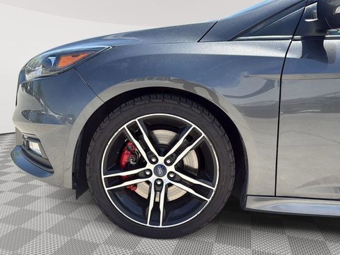 Used 2015 Ford Focus ST w/ Equipment Group 401A FWD image 20
