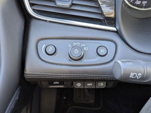 Used 2018 Buick LaCrosse Premium w/ Driver Confidence Package #2 image 18