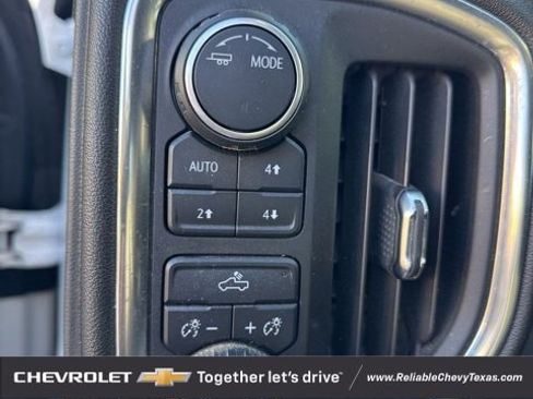 Used 2022 Chevrolet Silverado 1500 LT w/ Z71 Off-Road Package image 24