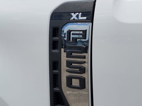 Used 2026 Ford F250 XL w/ XL Driver Assist Package AWD/4WD image 7