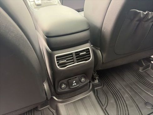 Used 2023 Hyundai Santa Fe Calligraphy image 23