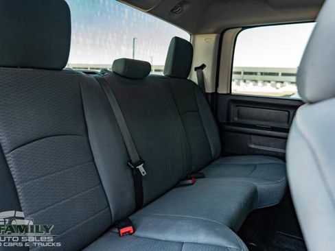 Used 2015 RAM 2500 Tradesman w/ Chrome Appearance Group image 25