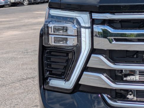 New 2026 Chevrolet Silverado 3500 High Country w/ Technology Package AWD/4WD image 18
