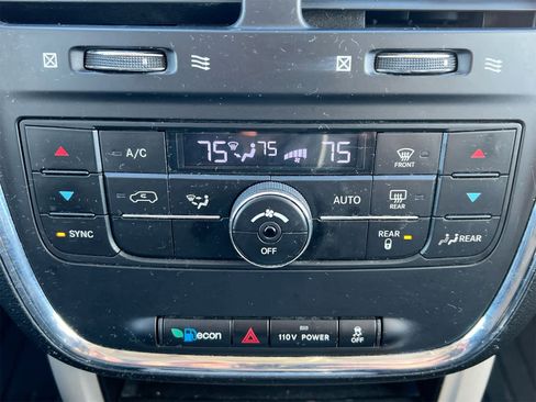 Used 2012 Chrysler Town & Country Touring w/ Entertainment Group #1 image 27