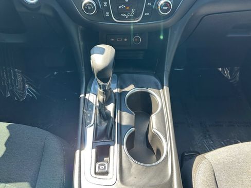 Used 2022 Chevrolet Equinox LT FWD image 21