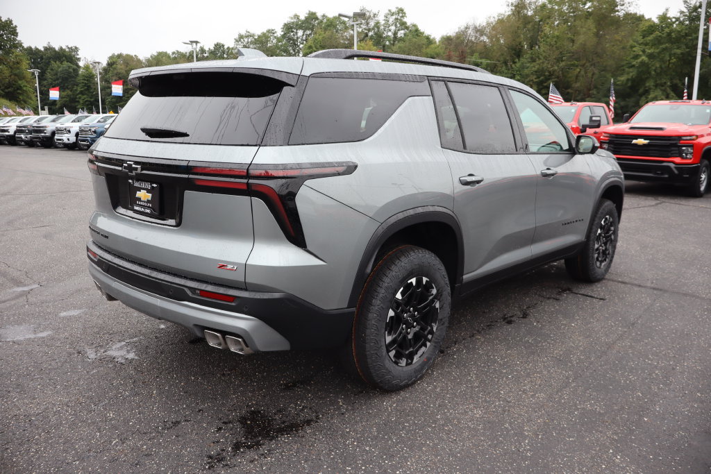 New 2027 Chevrolet Traverse Z71 w/ Driver Confidence Package AWD/4WD image 32