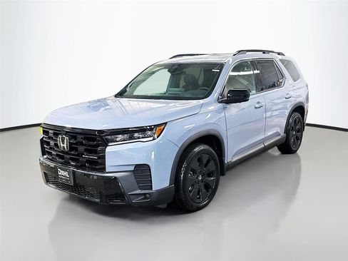 New 2026 Honda Pilot Black Edition image 4