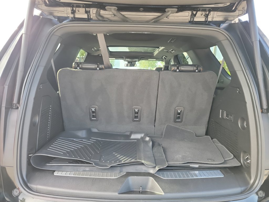 Used 2023 GMC Yukon AT4 w/ AT4 Premium Package AWD/4WD image 30
