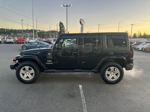 Used 2011 Jeep Wrangler Unlimited Sahara w/ Dual Top Group image 5