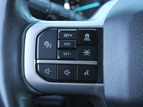 Used 2024 Ford Expedition Limited image 14