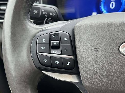 Used 2020 Ford Explorer Platinum w/ Premium Technology Package image 22