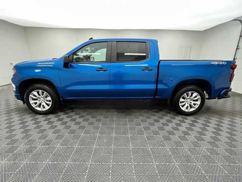 Used 2022 Chevrolet Silverado 1500 Custom AWD/4WD image 12