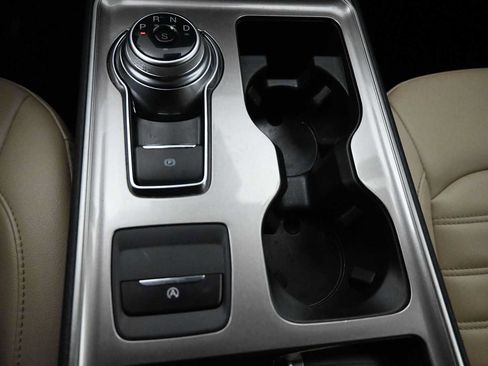 Used 2024 Ford Edge SEL AWD/4WD image 21