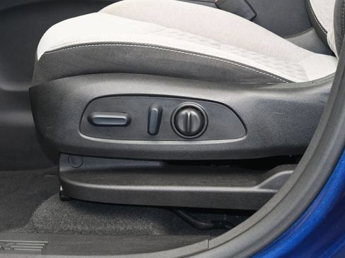 Used 2023 Chevrolet Equinox LS w/ LS Convenience Package FWD image 19