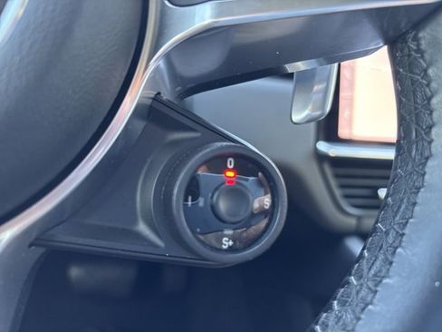 Used 2021 Porsche Cayenne Base image 30