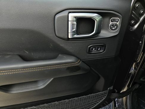 New 2026 Jeep Wrangler Unlimited Sahara AWD/4WD image 14