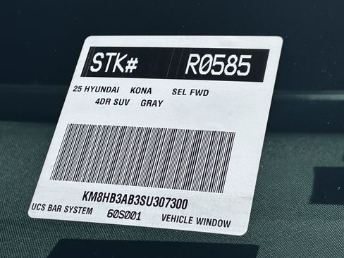 Used 2025 Hyundai Kona SEL FWD image 32