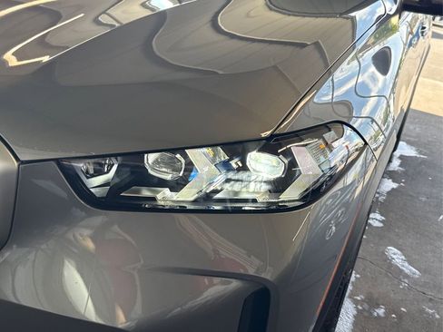 New 2026 BMW X5 sDrive40i image 16