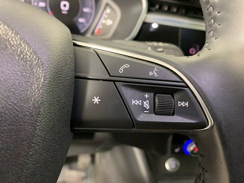 Used 2020 Audi Q3 2.0T Prestige w/ Prestige Package image 8