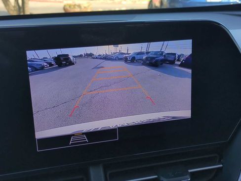 Used 2025 Chevrolet Trax RS w/ Driver Confidence Package FWD image 14