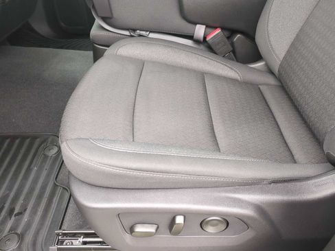 Used 2026 Chevrolet Silverado 1500 Custom Trail Boss w/ LPO, Dark Essentials Package AWD/4WD image 18