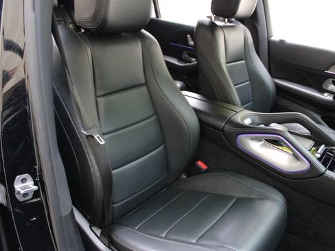 Used 2022 Mercedes-Benz GLS 450 4MATIC image 15